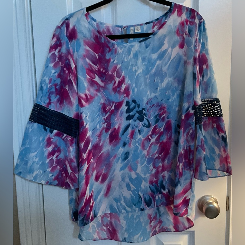Elegant Women's Multicolor Blouse with Beaded Sleeves